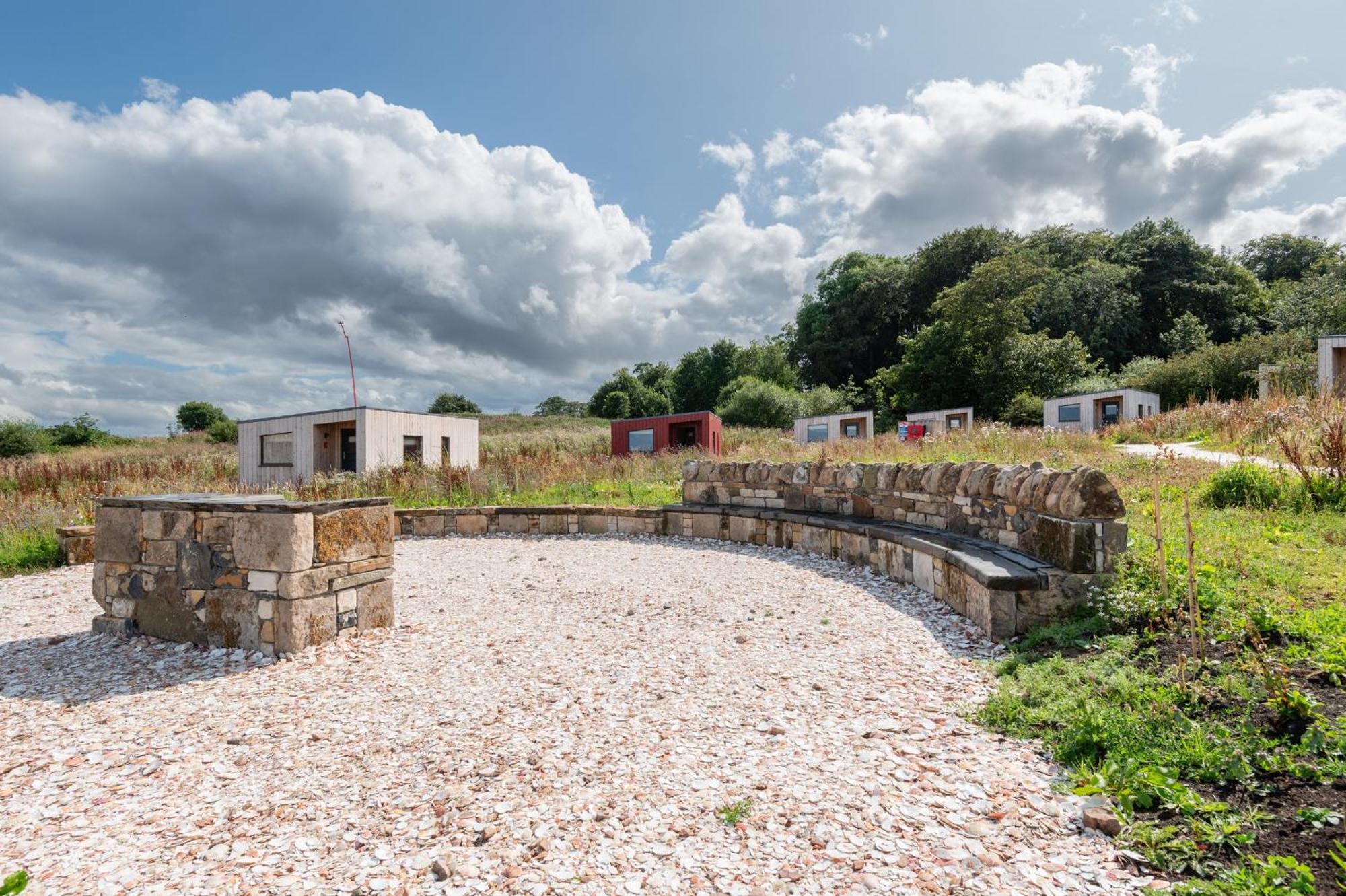 Rustic Cabins, Sea Views From Rewilded Farm With Highland Cows St Andrews Bagian luar foto